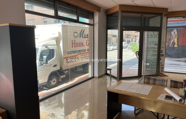 Revente - Commercial - Torrevieja - Playa de los Locos