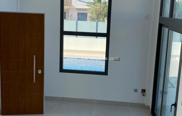 Revente - Villa - Torrevieja - Los Balcones