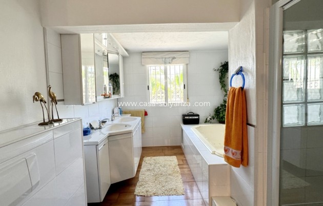 Revente - Villa - Orihuela Costa - Costa Blanca