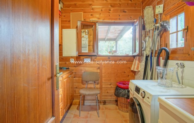 Revente - Commercial - Orba - Inland