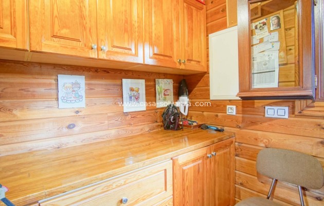 Revente - Commercial - Orba - Inland