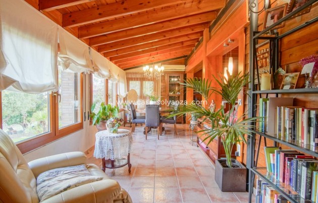 Revente - Commercial - Orba - Inland