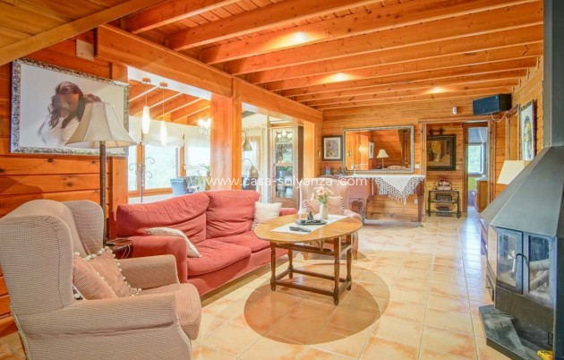 Revente - Commercial - Orba - Inland