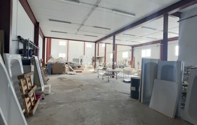 Revente - Commercial - Hondón de las Nieves - Inland