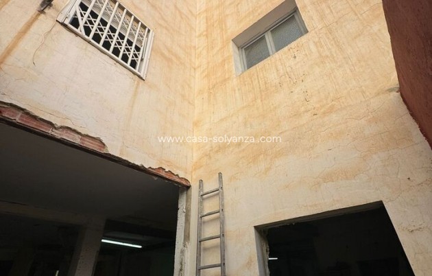 Resale - Commercial - Alicante - Campoamor