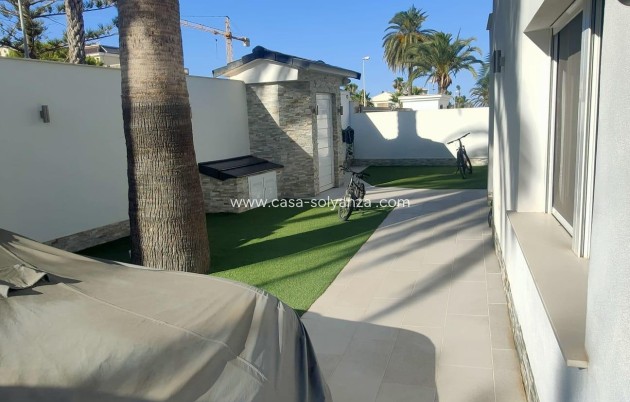 Revente - Villa - Orihuela Costa - La Zenia