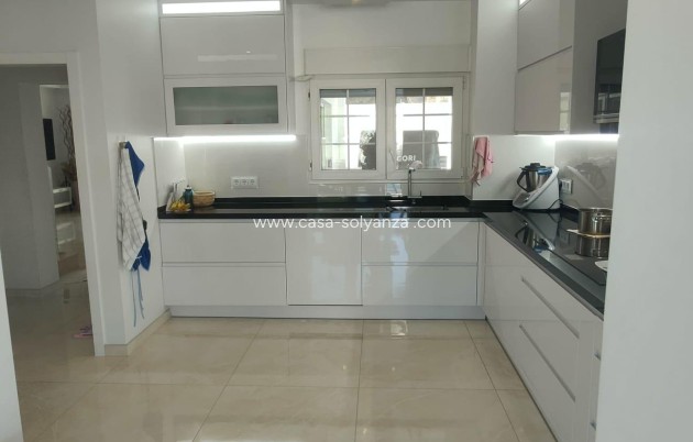 Revente - Villa - Orihuela Costa - La Zenia