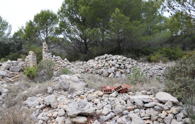 Revente - Land - Jalón - Inland