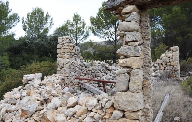 Revente - Land - Jalón - Inland