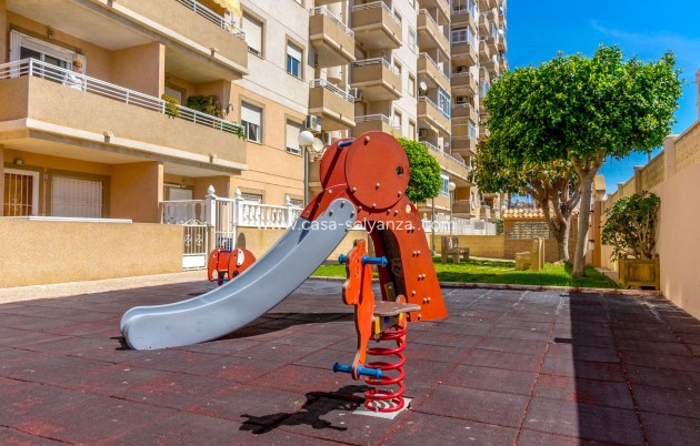 Wiederverkauf - Wohnung - Torrevieja - Center