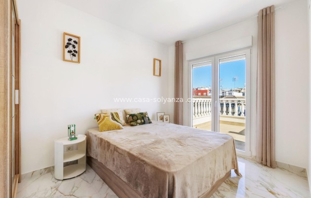 Revente - Villa - Torrevieja - El chaparral