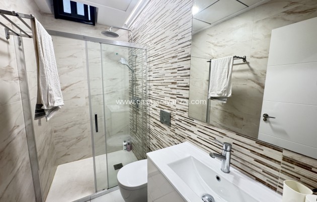 Wiederverkauf - Villa - Villamartin - Villamartín