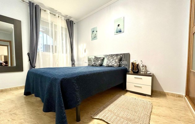 Resale - Apartment / flat - Orihuela Costa - Altos De Campoamor