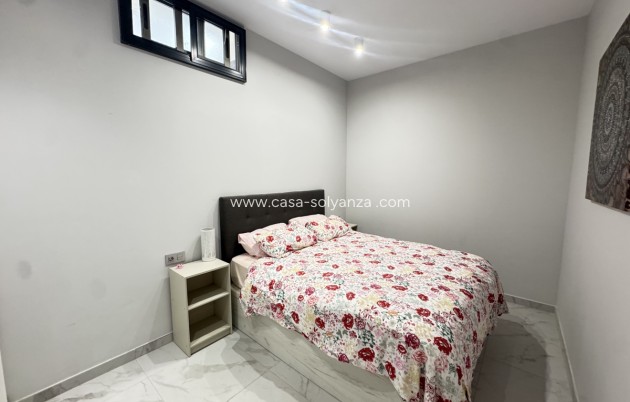 Wiederverkauf - Villa - Villamartin - Villamartín