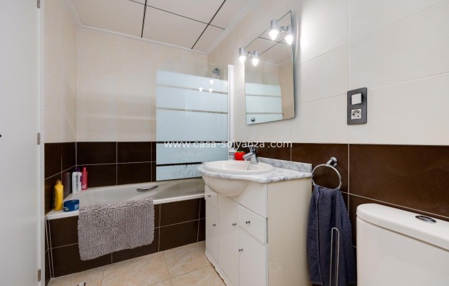 Revente - Appartement - Torrevieja - Center