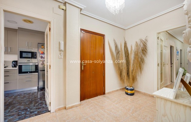 Revente - Appartement - Torrevieja - Center