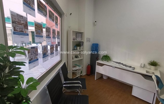 Langfristige Vermietung - Oficinas - Torrevieja - Center