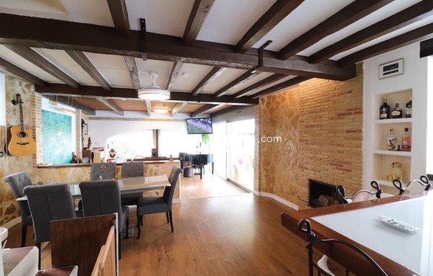 Revente - Villa - Orihuela Costa - Montezenia