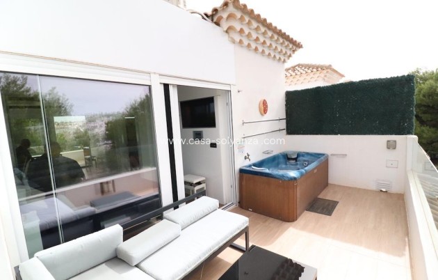 Revente - Villa - Orihuela Costa - Montezenia