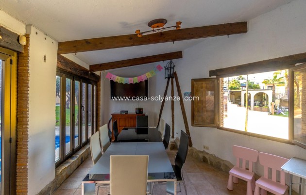 Wiederverkauf - Villa - Torrevieja - Los balcones