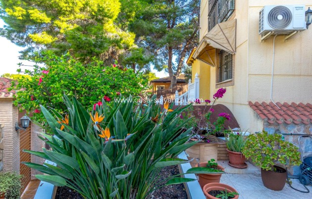 Wiederverkauf - Villa - Torrevieja - Los balcones