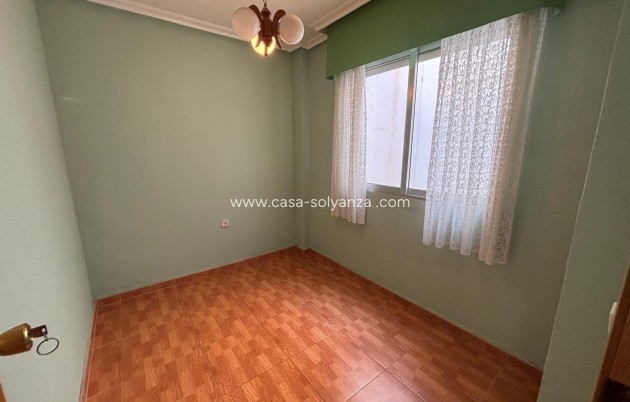 Revente - Appartement - Torrevieja - Playa De Los Naufragos