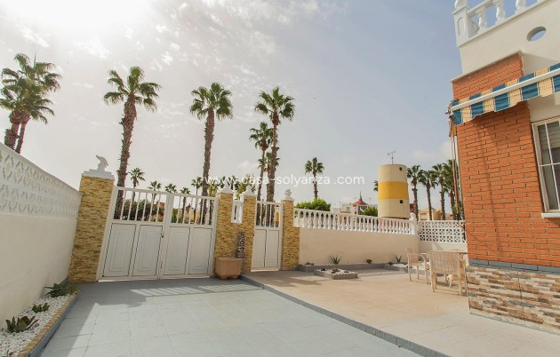 Revente - Villa - Orihuela - Urbanización Perla del Mar