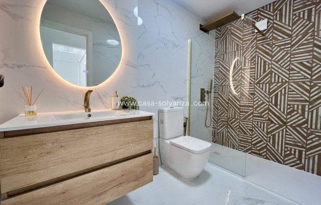 Herverkoop - Appartement / flat - Playa Flamenca