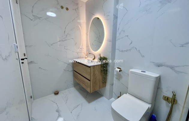 Herverkoop - Appartement / flat - Playa Flamenca