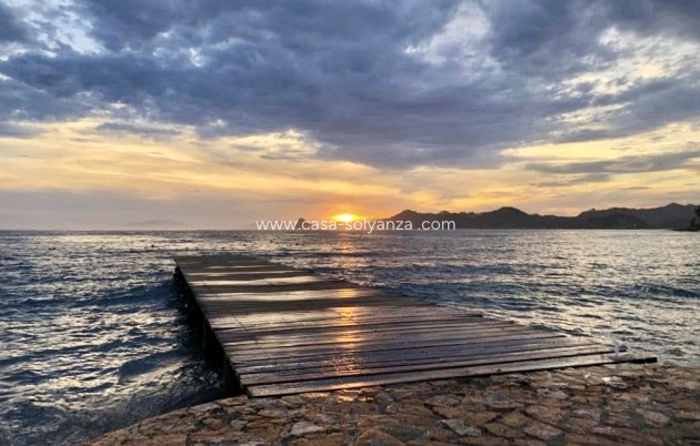 Herverkoop - Herenhuis - Aquilas