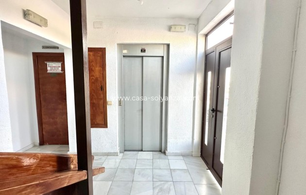 Revente - Appartement - Torrevieja - Aguas nuevas