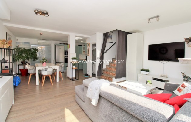 Revente - Maison de ville - Villamartin - Villamartín