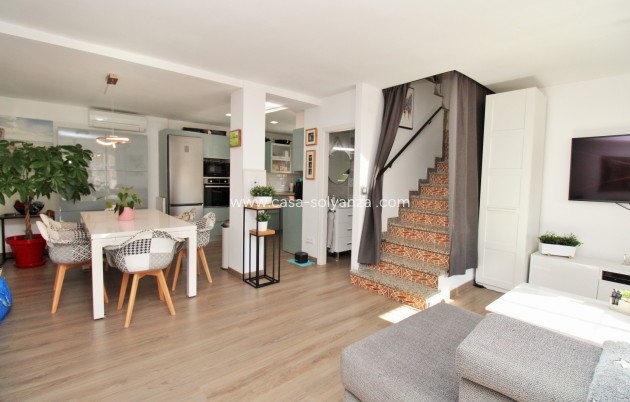 Revente - Maison de ville - Villamartin - Villamartín