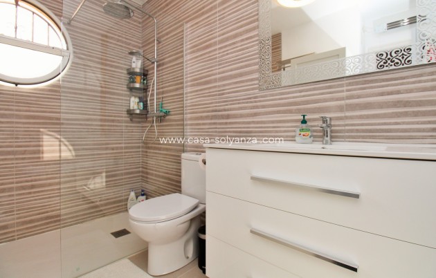 Revente - Maison de ville - Villamartin - Villamartín