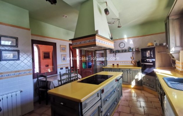 Wiederverkauf - Villa - Orihuela