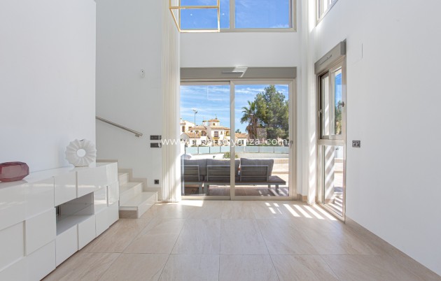 Revente - Villa - Orihuela Costa - Costa Blanca