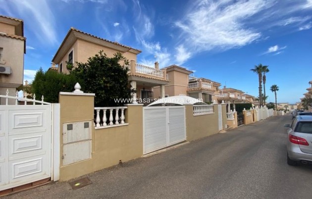 Resale - Villa - Orihuela Costa - Costa Blanca