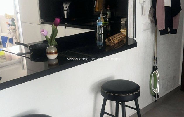 Reventa - Apartamento / piso - Torrevieja - Center