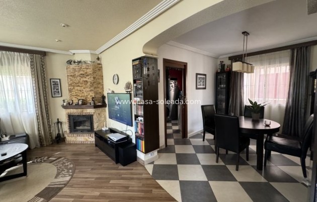 Resale - Villa - Orihuela Costa - Costa Blanca