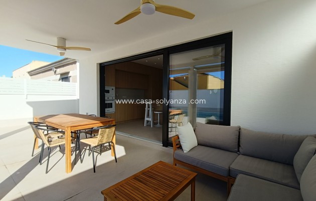 Resale - Villa - El Chaparral