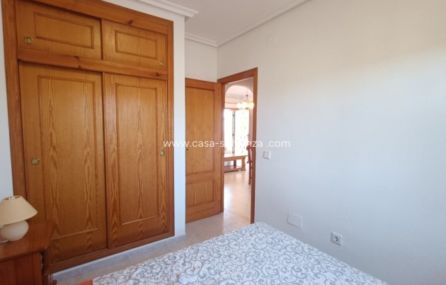 Resale - Apartment / flat - La Mata