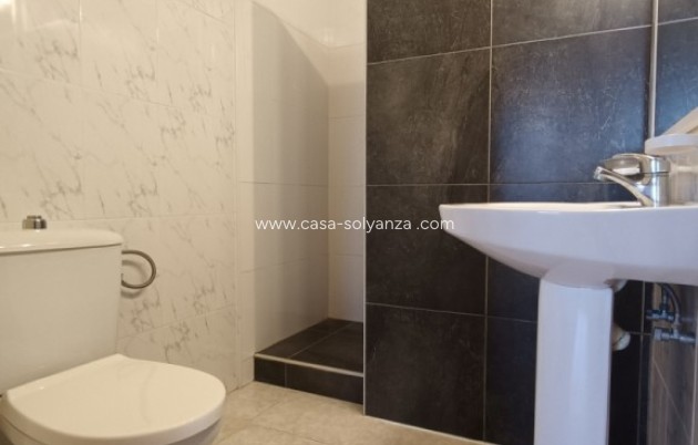 Resale - Apartment / flat - La Mata