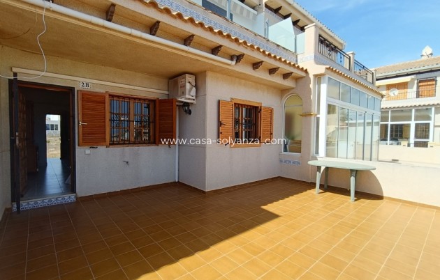 Resale - Apartment / flat - La Mata
