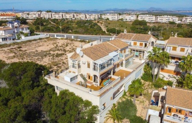 Resale - Apartment / flat - La Mata