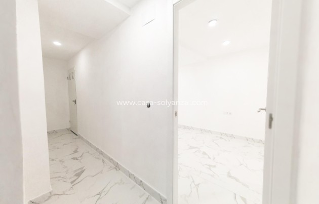 Revente - Appartement - Torrevieja - Playa De Los Naufragos