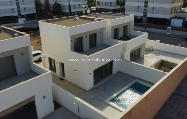 Revente - Villa - Orihuela Costa - Costa Blanca