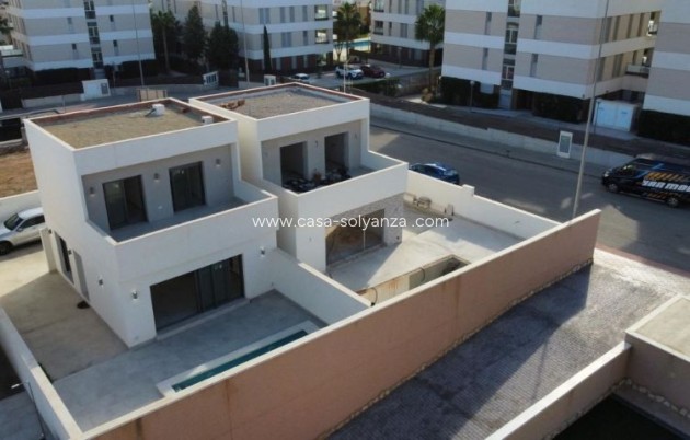 Revente - Villa - Orihuela Costa - Costa Blanca