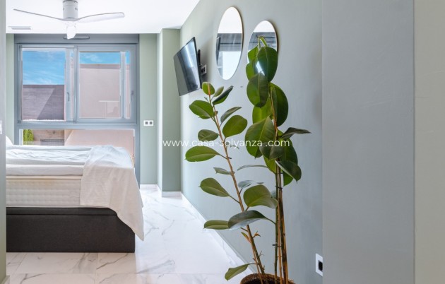 Wiederverkauf - Villa - San Miguel de Salinas