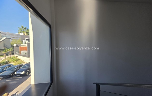 Revente - Villa - Orihuela Costa - Villamartín