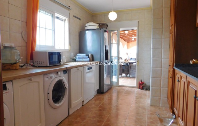 Resale - Villa - Dolores